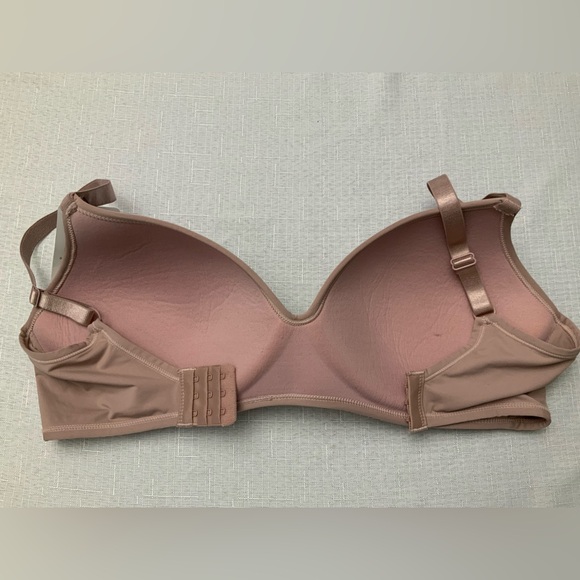 Rene Rofe NWT T Shirt Bra Wireless Size 36DD - Picture 2 of 3